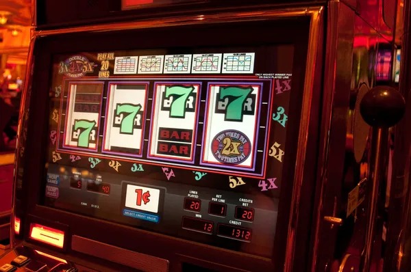Multi-sport dashboard showing Liga 1, Piala AFF, and live casino options